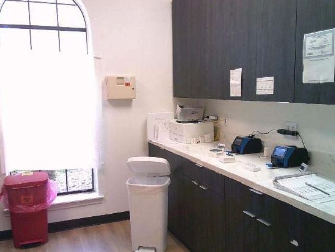 Interior of 108 Erwin Drive, Ennis, Texas