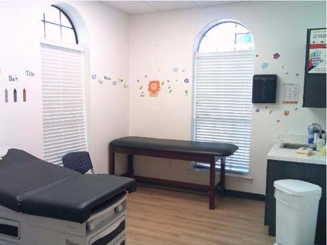 Interior of 108 Erwin Drive, Ennis, Texas