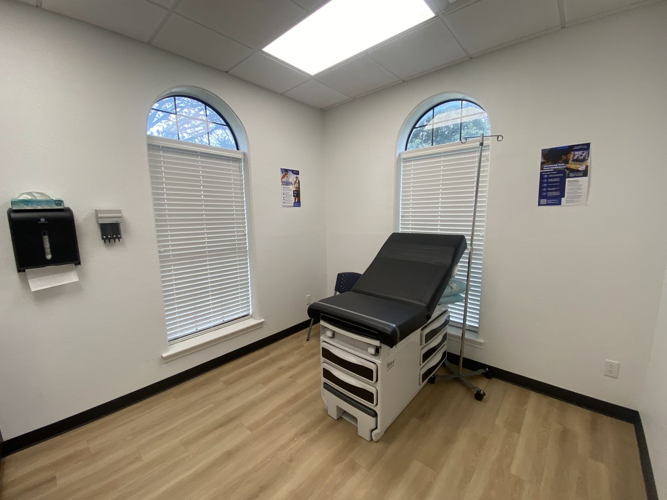 Interior of 108 Erwin Drive, Ennis, Texas