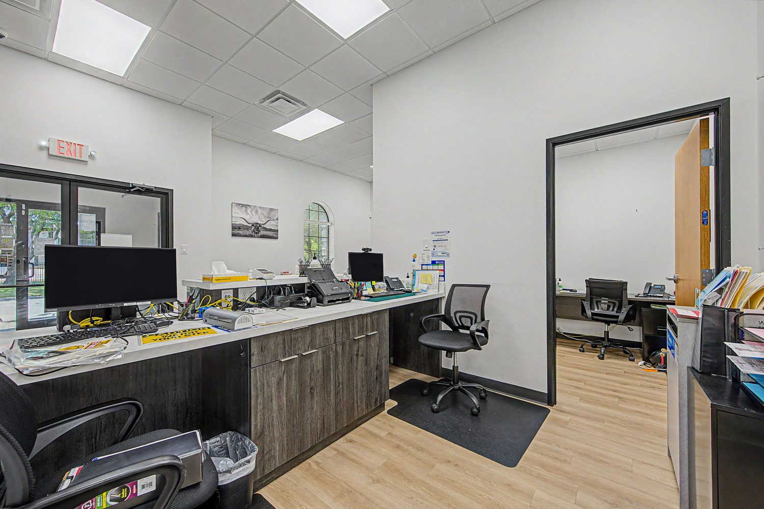 Interior of 108 Erwin Drive, Ennis, Texas