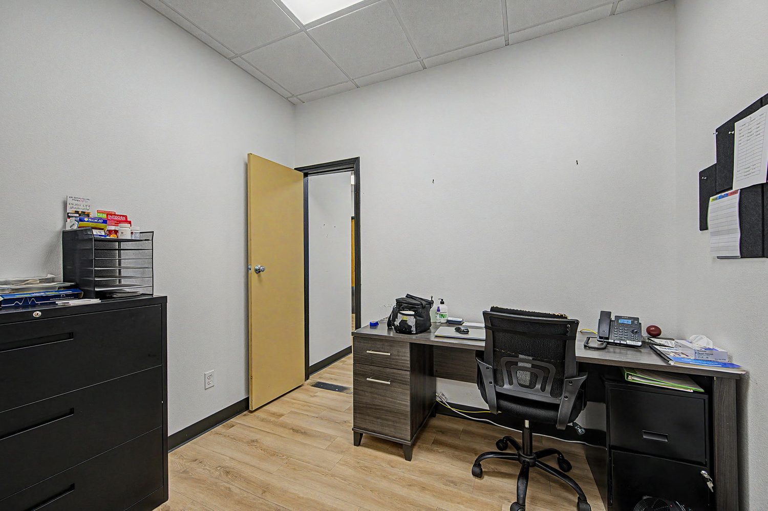 Interior of 108 Erwin Drive, Ennis, Texas