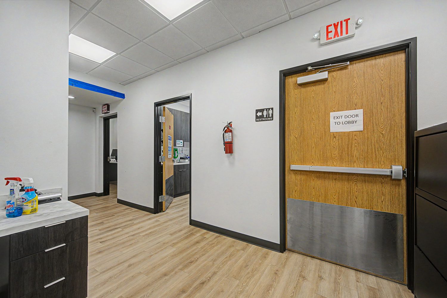 Interior of 108 Erwin Drive, Ennis, Texas