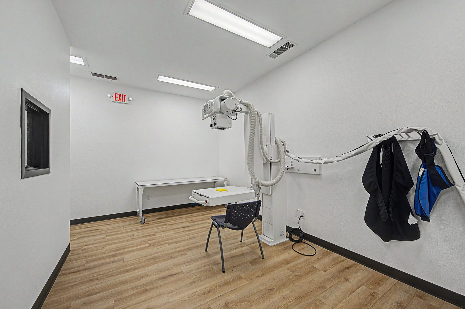 Interior of 108 Erwin Drive, Ennis, Texas