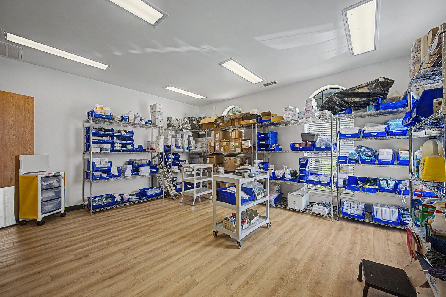 Interior of 108 Erwin Drive, Ennis, Texas