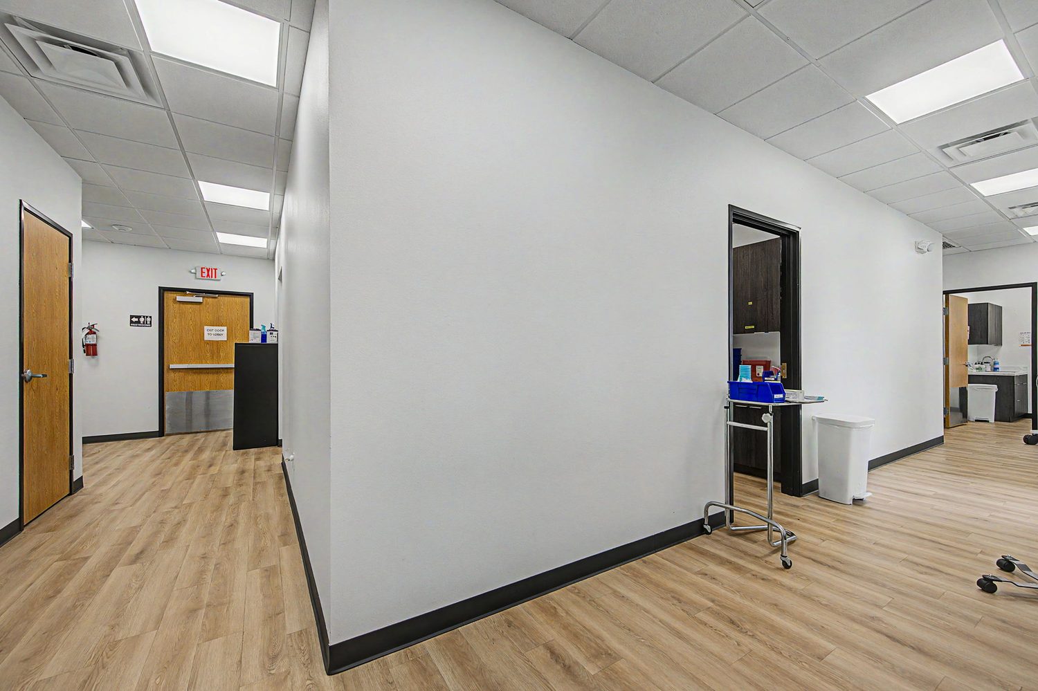 Interior of 108 Erwin Drive, Ennis, Texas