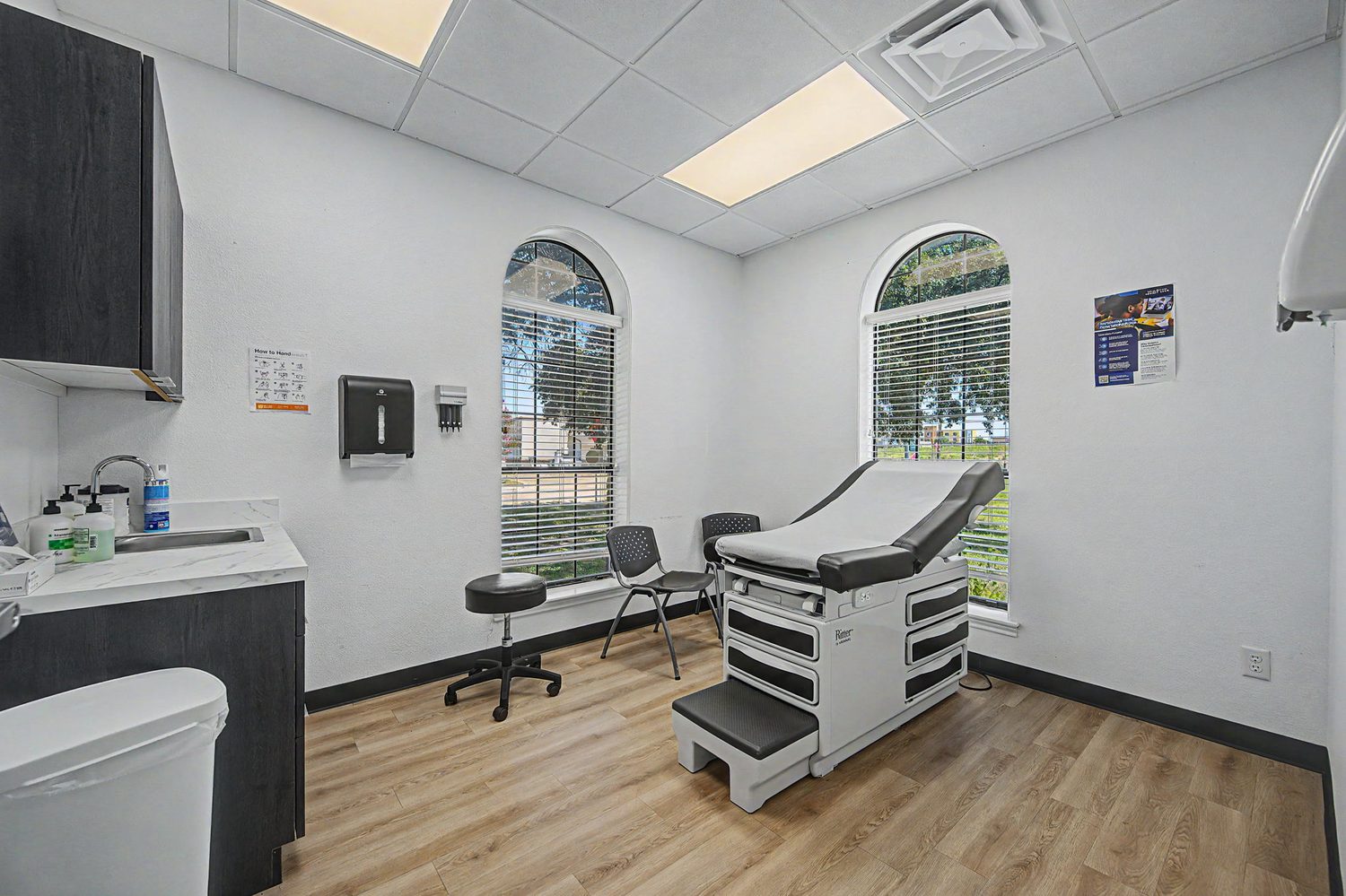 Interior of 108 Erwin Drive, Ennis, Texas