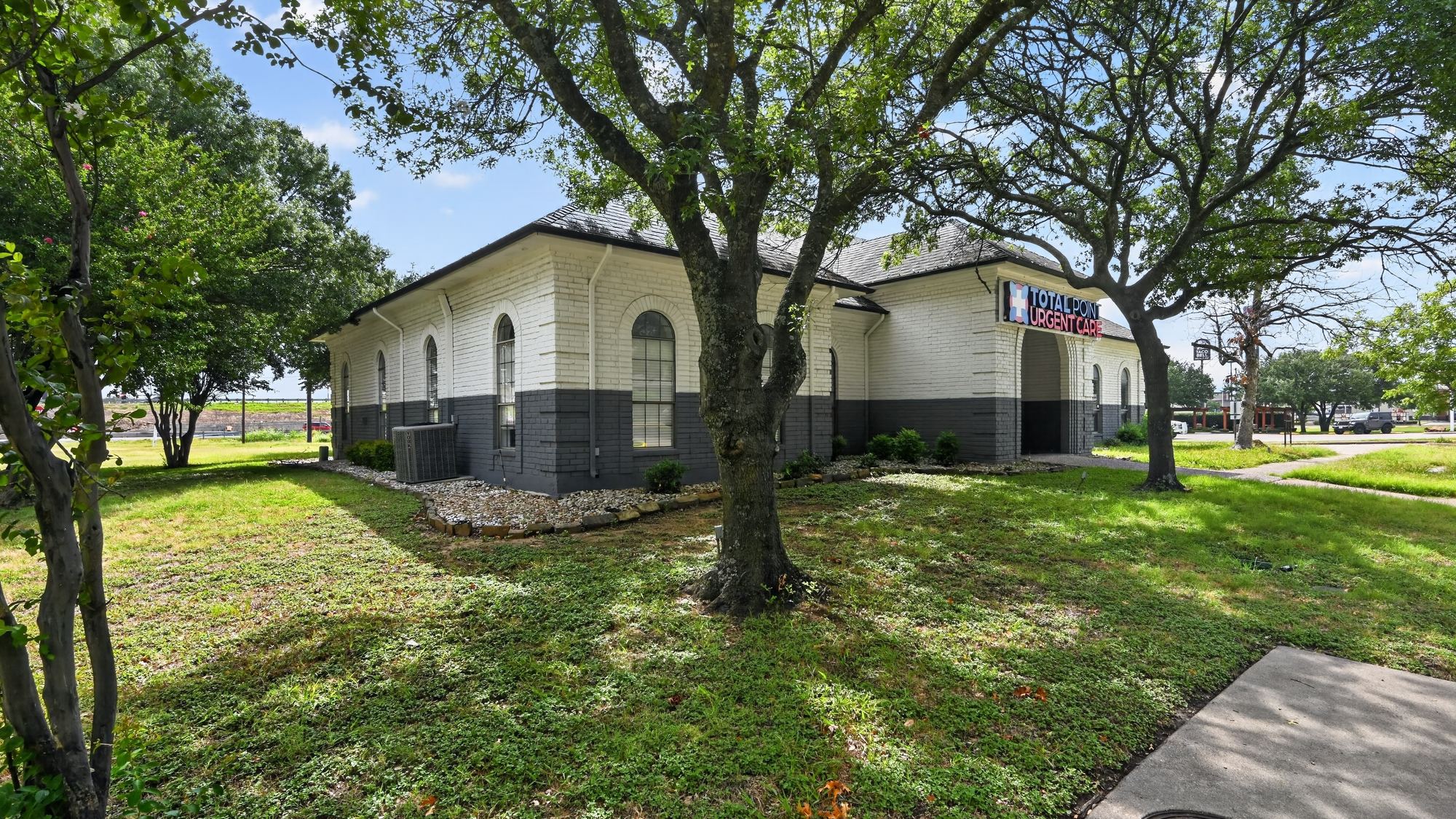 108 Erwin Drive, a freestanding brick medical building in Ennis, Texas